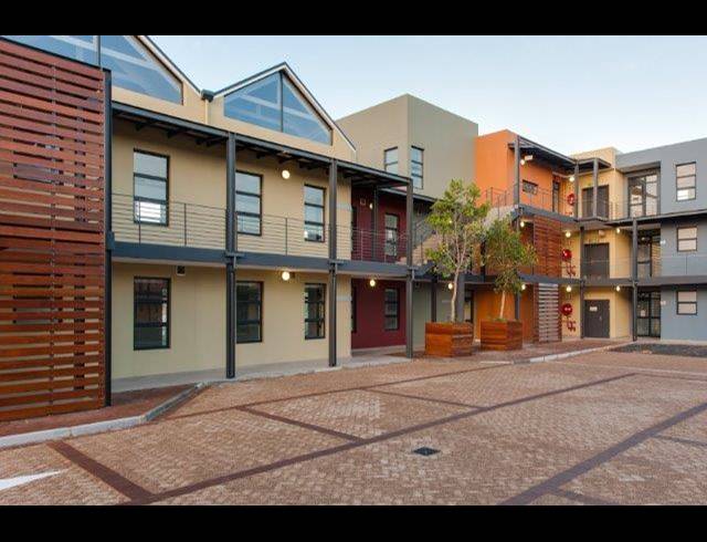 101M² OFFICE TO LET IN CENTURY CITY